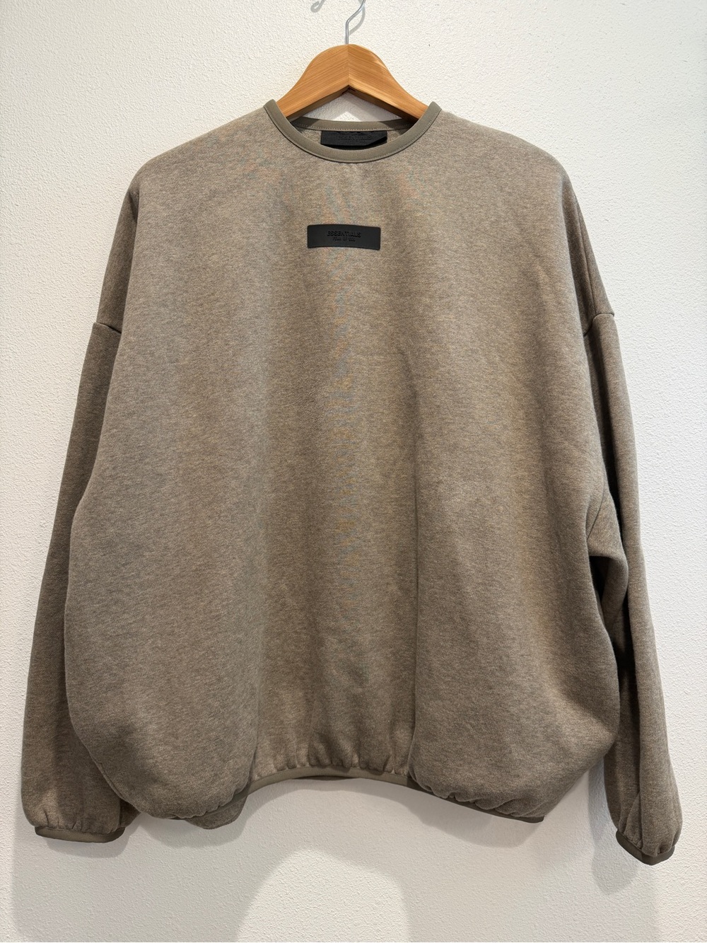 Fear of God Essentials Elasticized Hem Crewneck Sweatshirt Size Medium